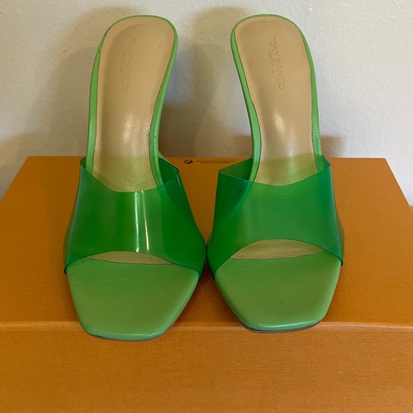 TONY BIANCO Serri Sandal in Vinylite & Lime Nappa - Picture 5 of 12